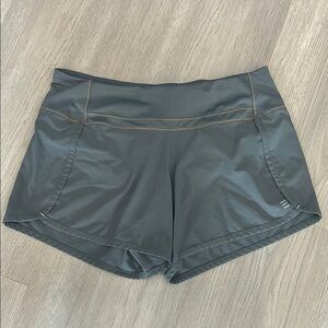 Women's free fly apparel breeze lined bamboo shorts Medium